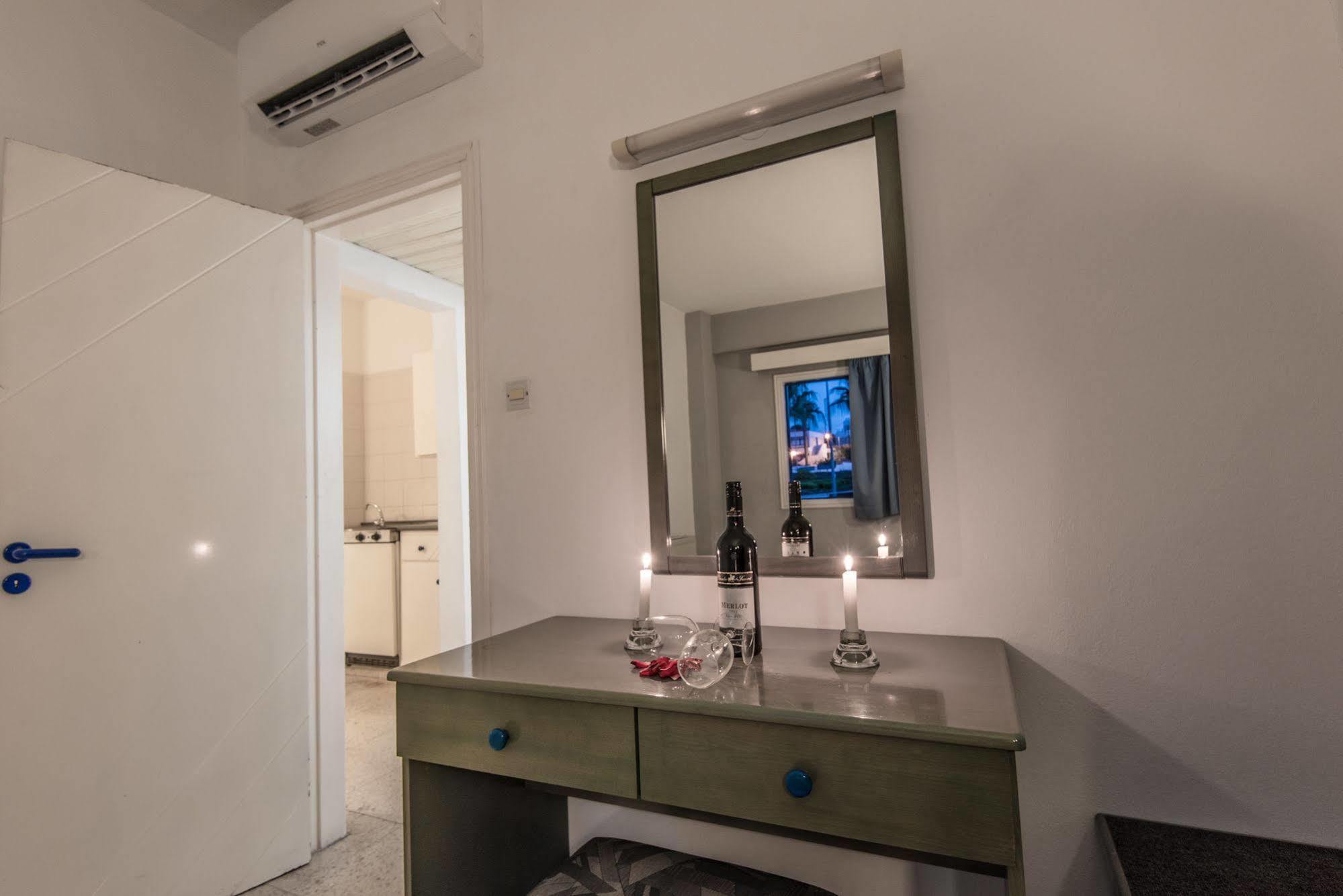 Cordelia Hotel Apartments Айя-Напа Экстерьер фото